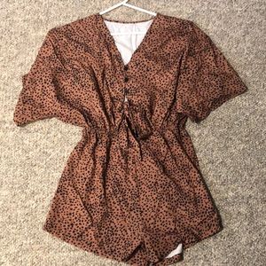 Cupshe Leopard Romper ( NWOT )